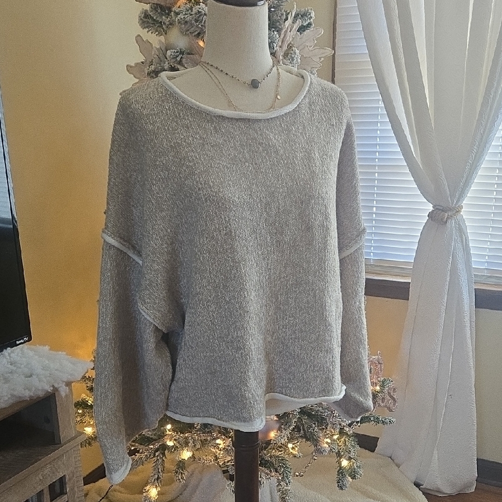 Vici Light Gray Women's Sweater